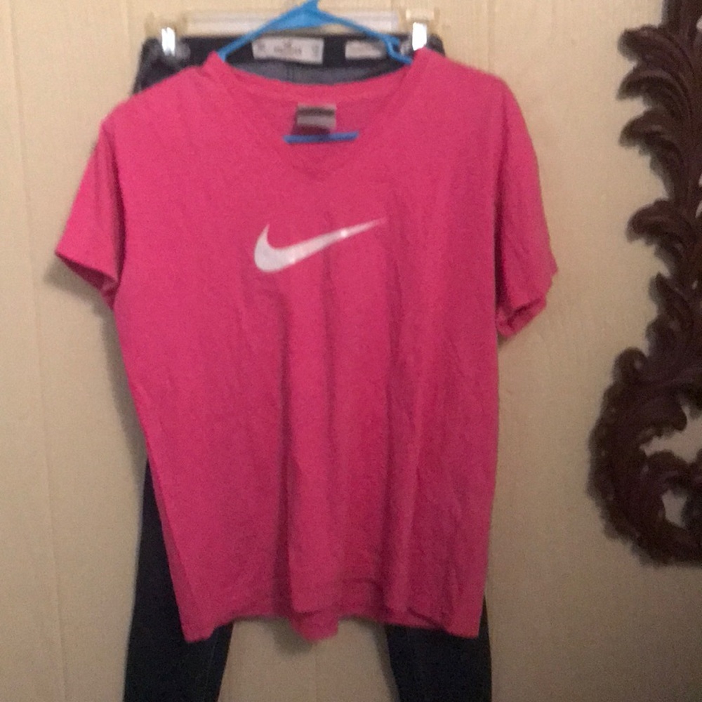 Nike shirt and hollister jeans